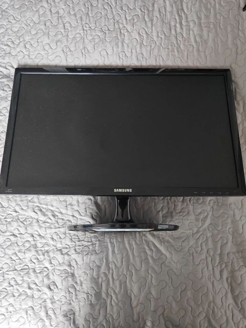 Monitor Led Samsung 24 polegadas S24D332H - Foto 3