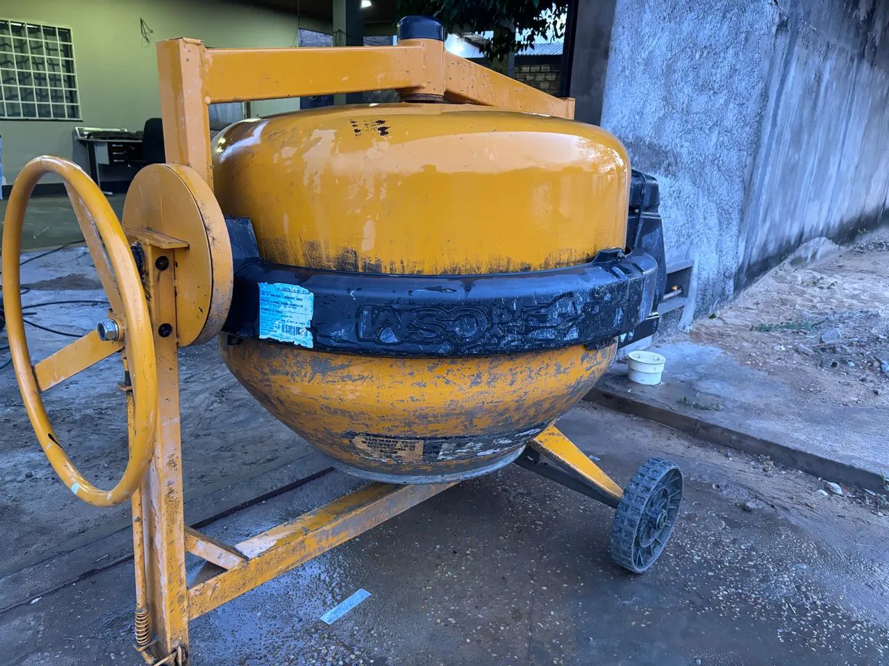 Betoneira CSM 400L 220V - Foto 2