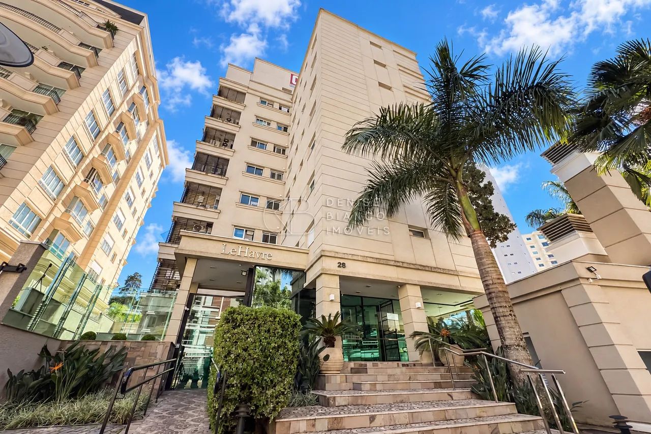 Apartamento com 145m2, 3 suítes, no Ahú
