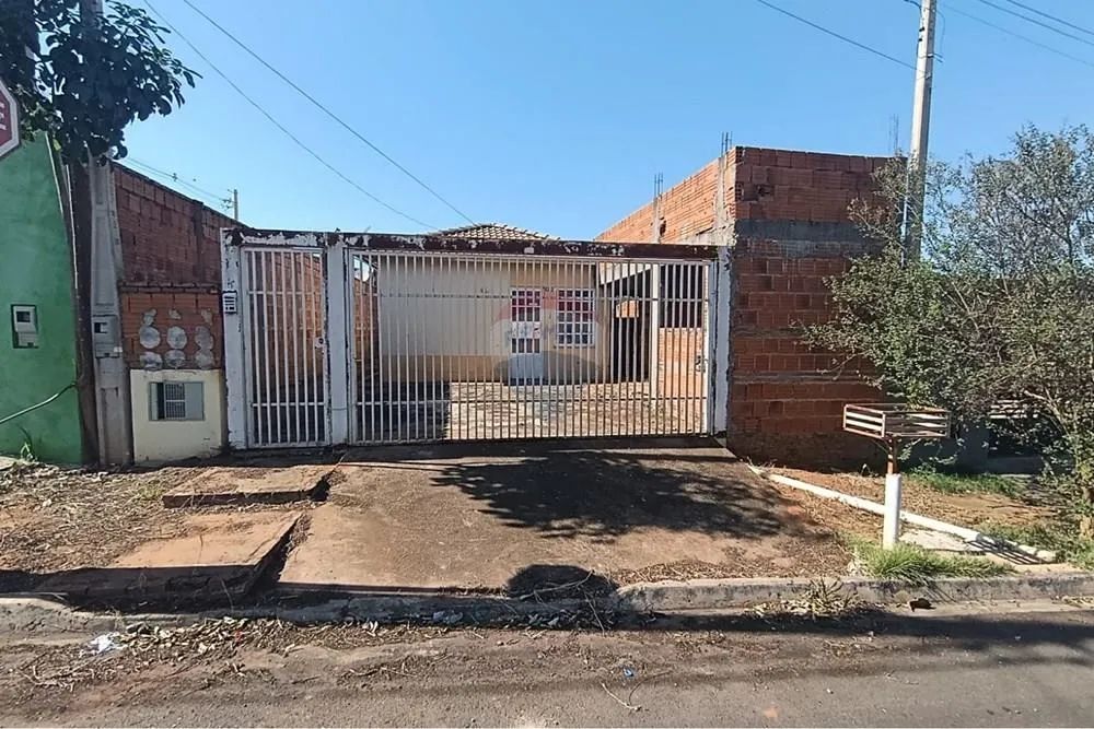 Casa 2 Quartos, Quintal e Garagem em Lins, SP - Foto 2