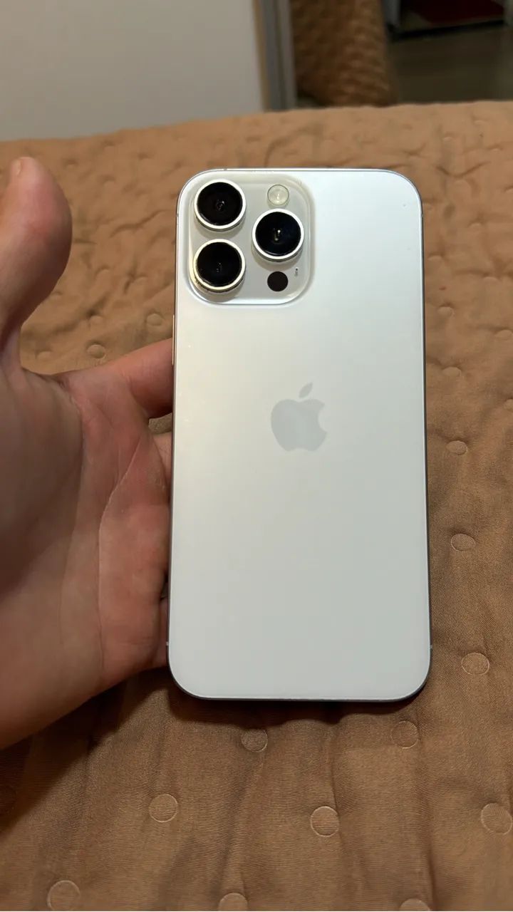 iPhone 16 pro max 256gb estado de novo