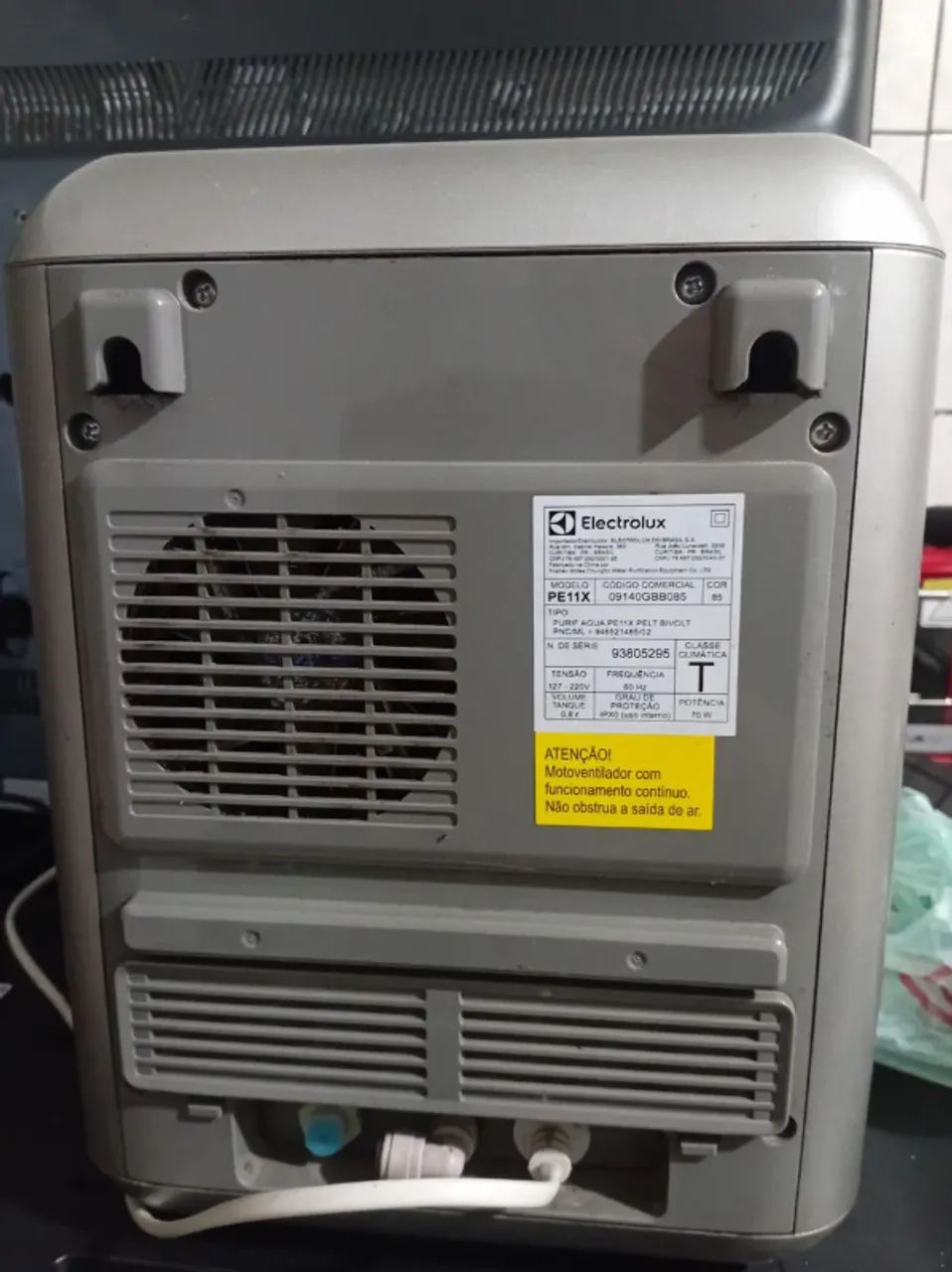 Bebedouro Electrolux , não está gelando , tem um Refil novo para instalar incluso - Foto 4
