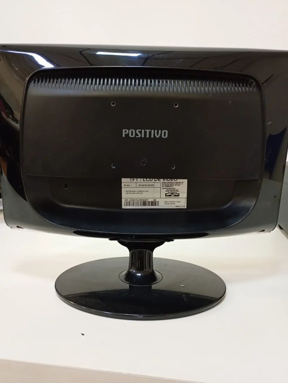 Monitor Po16CMUSFMZD Positivo