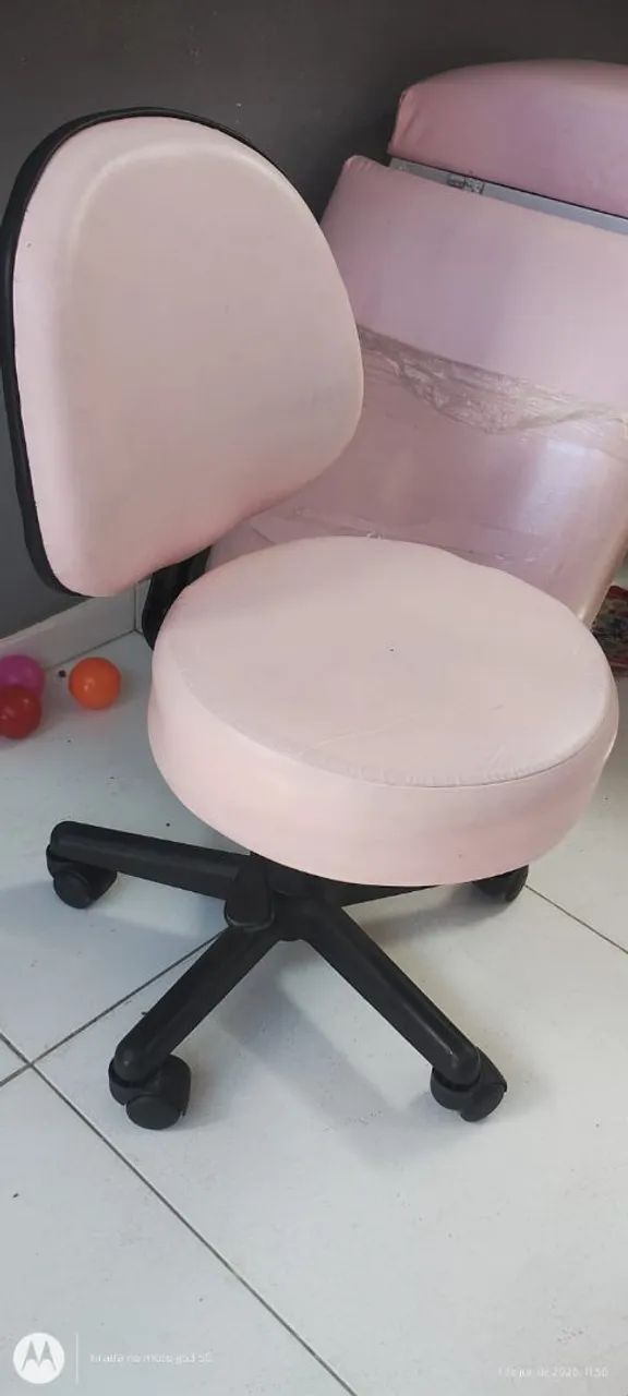 Maca,  cadeira e escada estetica
