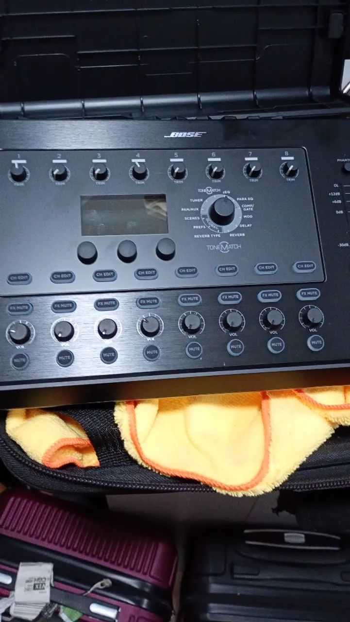 Mesa digital Bose t8s 