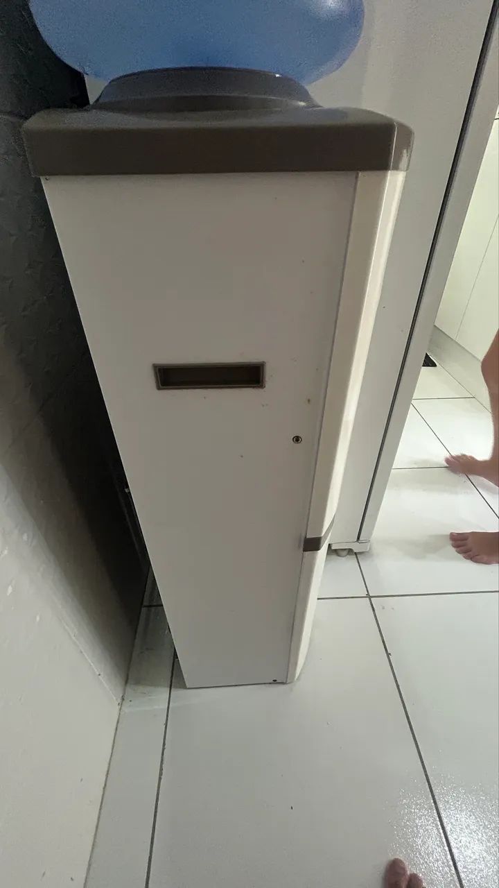 BEBEDOURO ESMALTEC COLUNA - ÁGUA NATURAL E GELADA  - Foto 3