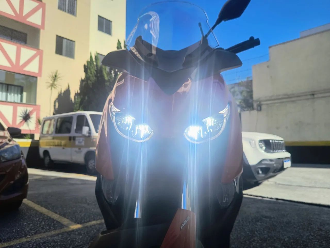 Yamaha Xmax 250 - Foto 2