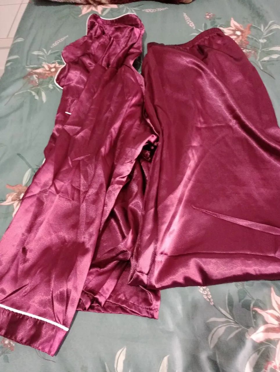 Vendo 2 pijamas novos  - Foto 2