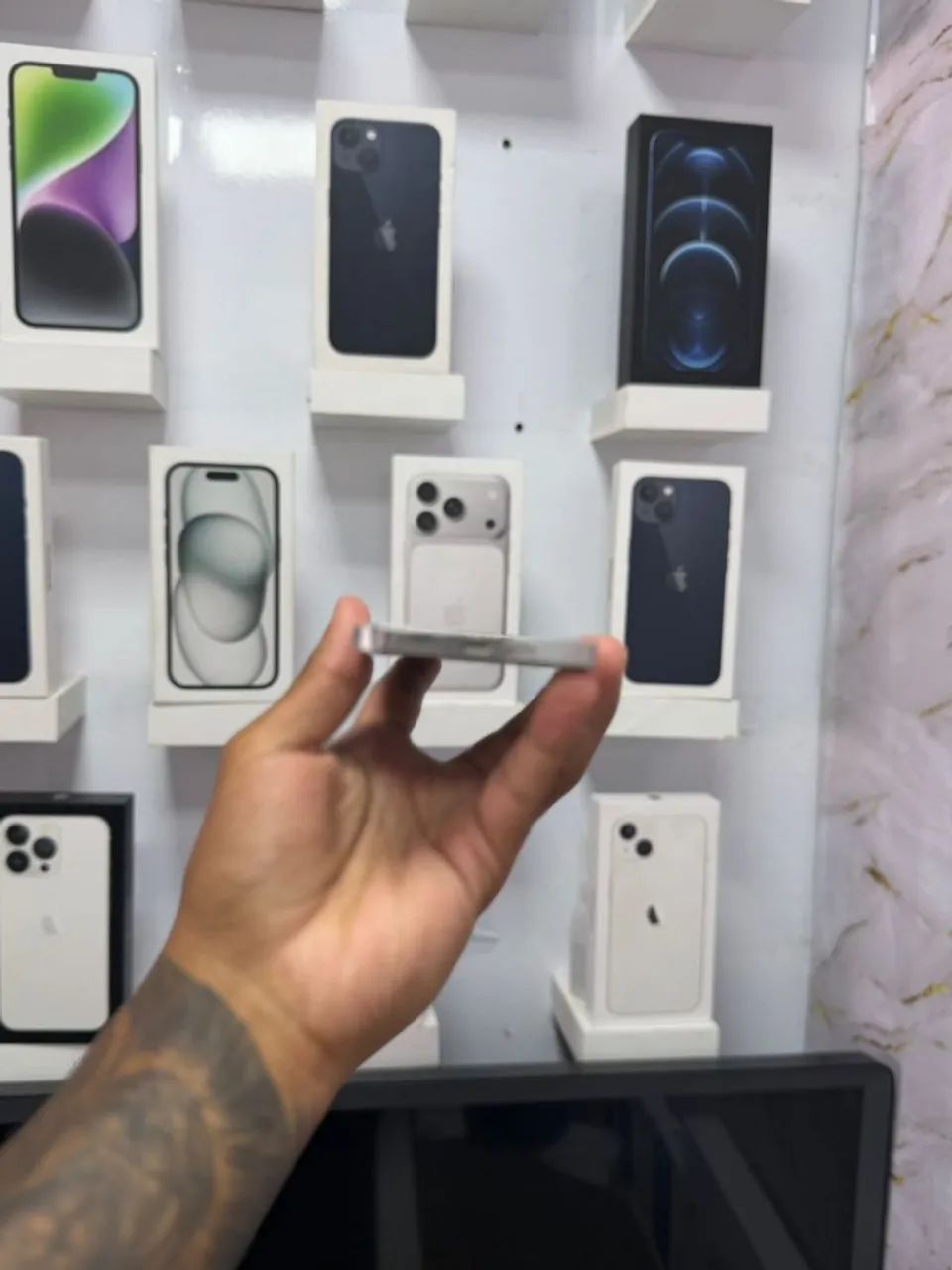 IPHONE 12 PRO 128GB <br>R$ 2.250,00 MUITO LINDO - Foto 4