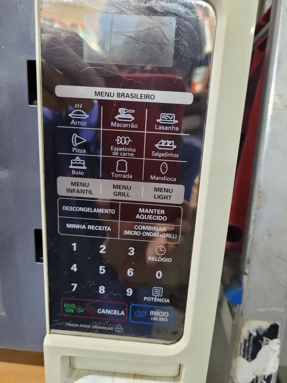 Forno micro-ondas LG 30L usado 127volts  - Foto 2