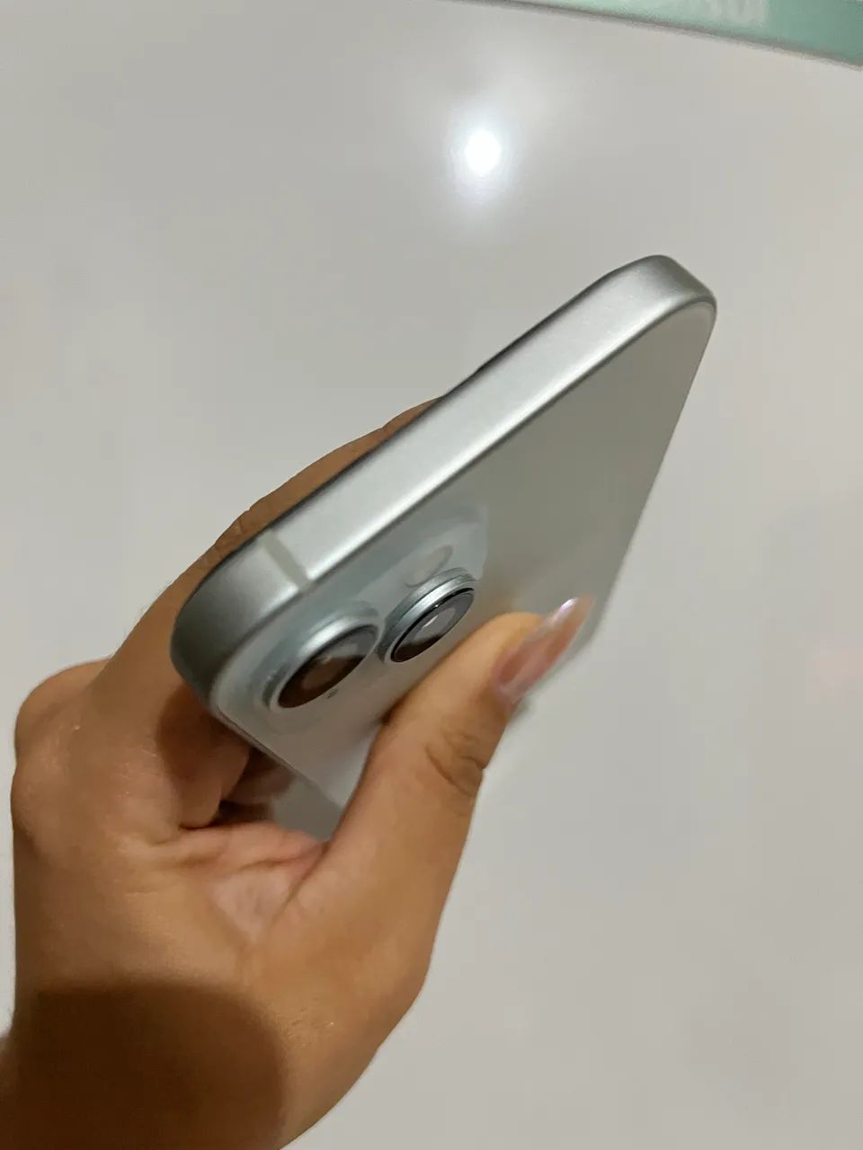 iPhone 15  bateria 100% - Foto 5