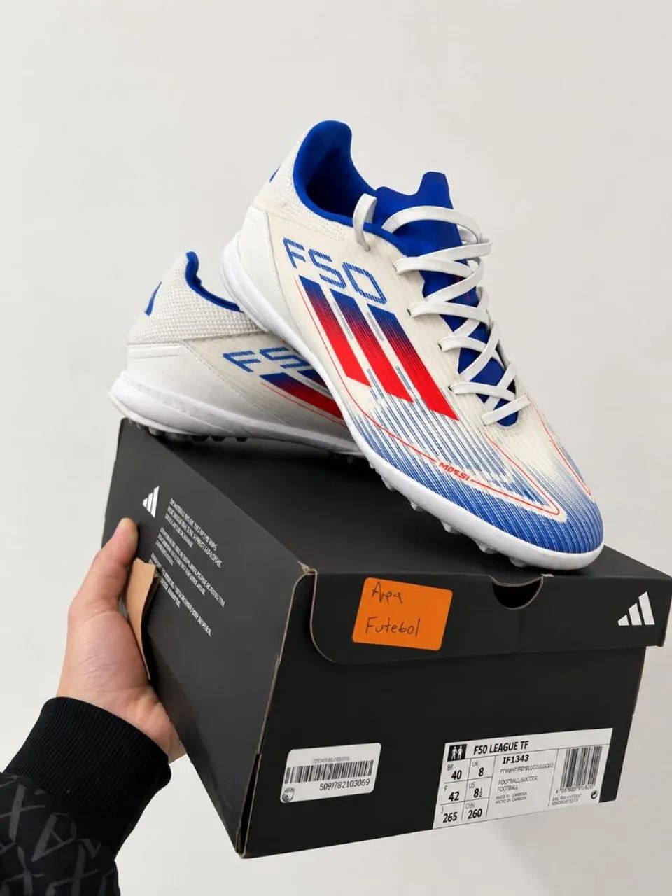 chuteira adidas society f50 league messi tamanho 40 nao baixo o valor - Foto 2