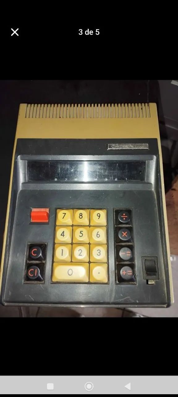 Calculadora elétrica antiga japonesa Crown década 70.