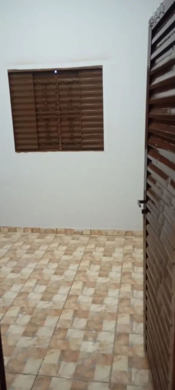 Vendo casa de esquina! - Foto 2