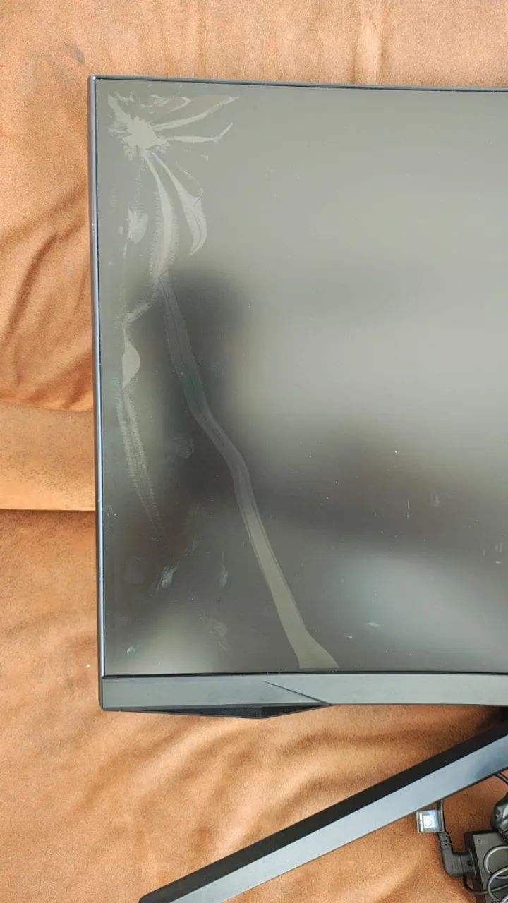 Monitor Samsung Odyssey G5 curvo 27 polegadas + fonte (tela danificada, modelo 2025) - Foto 5