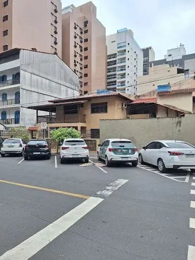 CASA NA QUADRA DO MAR  OPORTUNIDADE RARA NA PRAIA DA COSTA!
