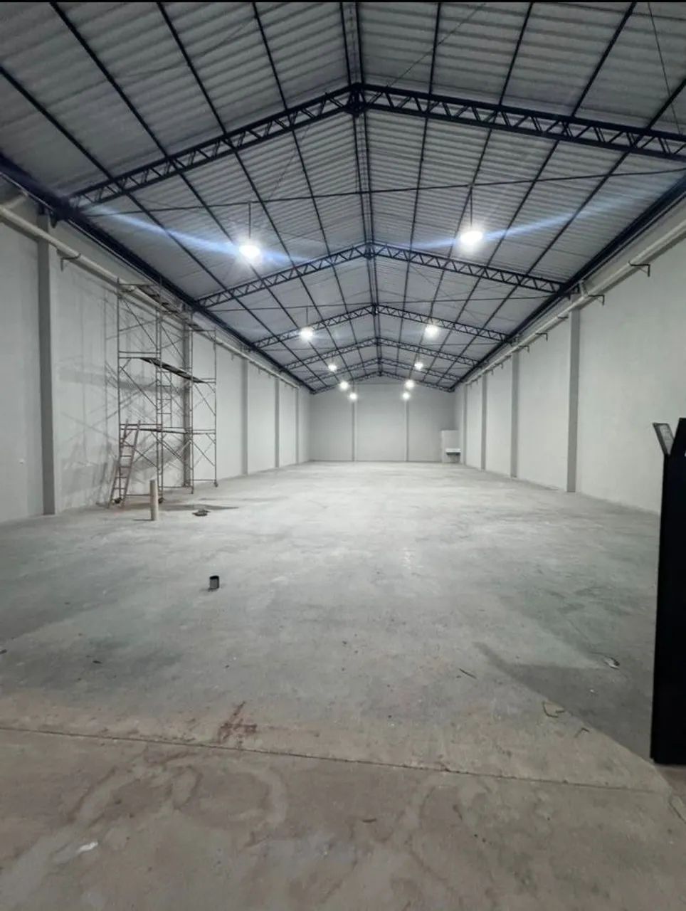ALUGO Galpão Comercial em Condomínio Empresarial em Castanhal 
