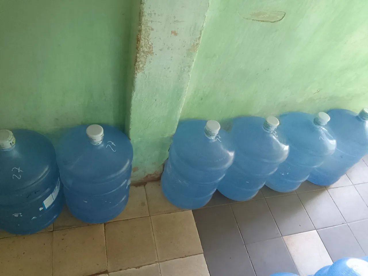 6 GARRAFÃO DE AGUA CHEIOS SANTA CECILIA 2027
