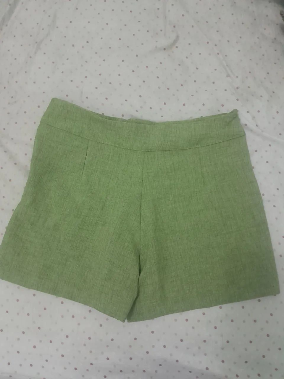 Short verde curto