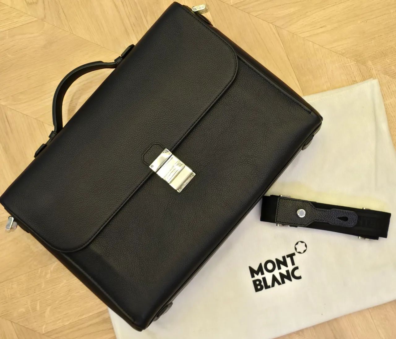 PASTA MONTBLANC COM CERTIFICADO DE GARANTIA MEISTERSTUCK SOFT GRAIN - COURO 