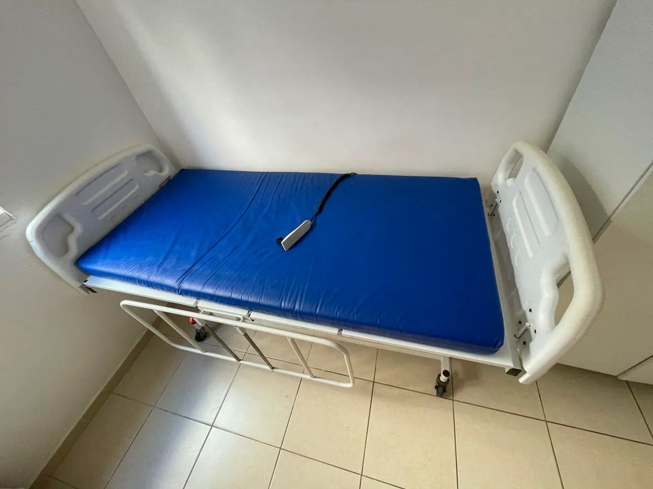 Cama hospitalar elétrica  - Foto 3
