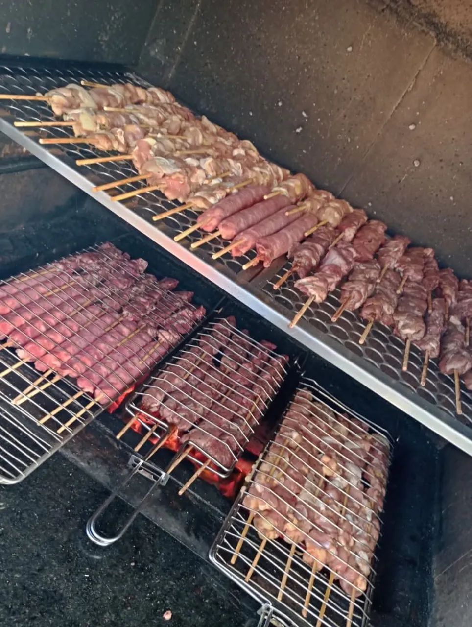 CHURRASQUEIRO EM DOMICÍLIO  - Foto 4
