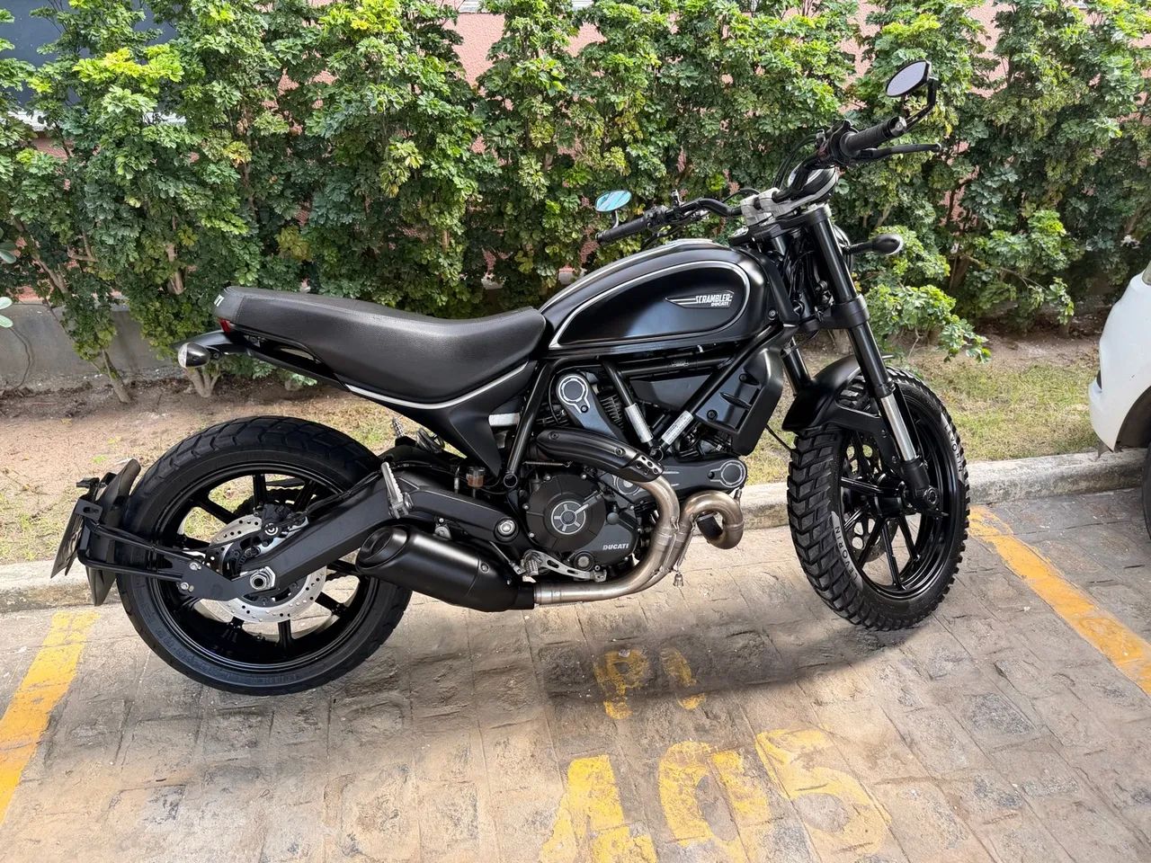 Ducati Scrambler Icon 800cc 2017 - Foto 2