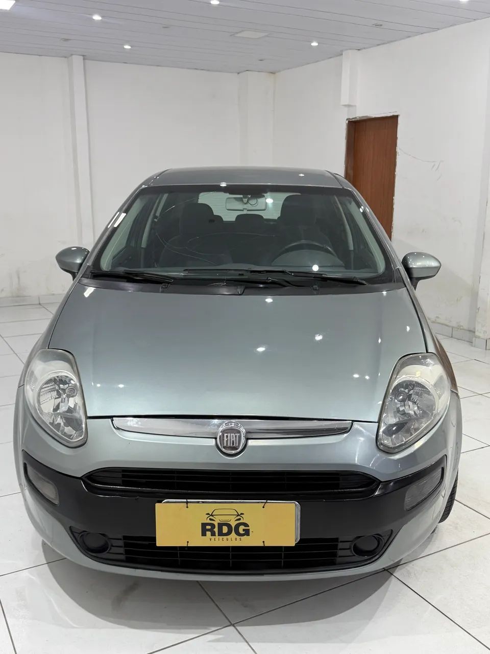 Fiat Punto Attractive 1.4 Fire Flex 8V 5P 2013 - Foto 4