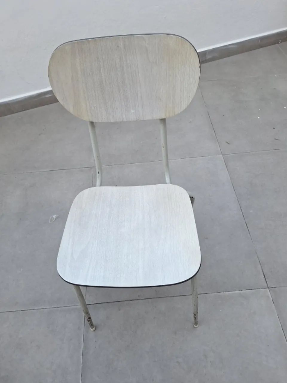MESA RETANGULAR  DE JANTAR COM SEIS CADEIRAS . - Foto 3