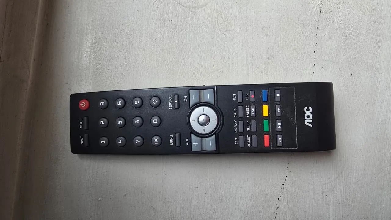TV AOC 32" LED HD (LE32W157) com 3 HDMI, USB e conversor digital, com base e controle - Foto 5
