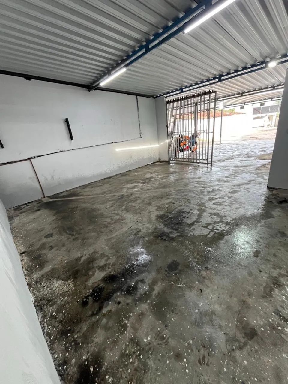 ESPAÇO PARA SERVIÇO AUTOMOTIVO