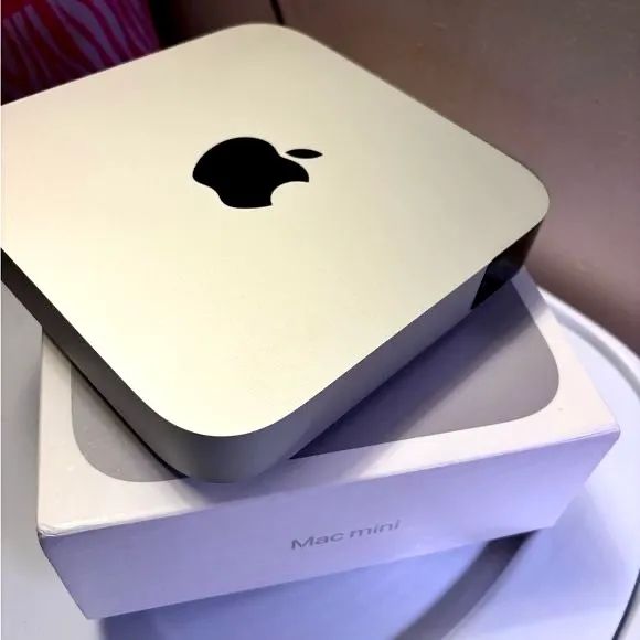 Mac Mini M2( 512 gigas )