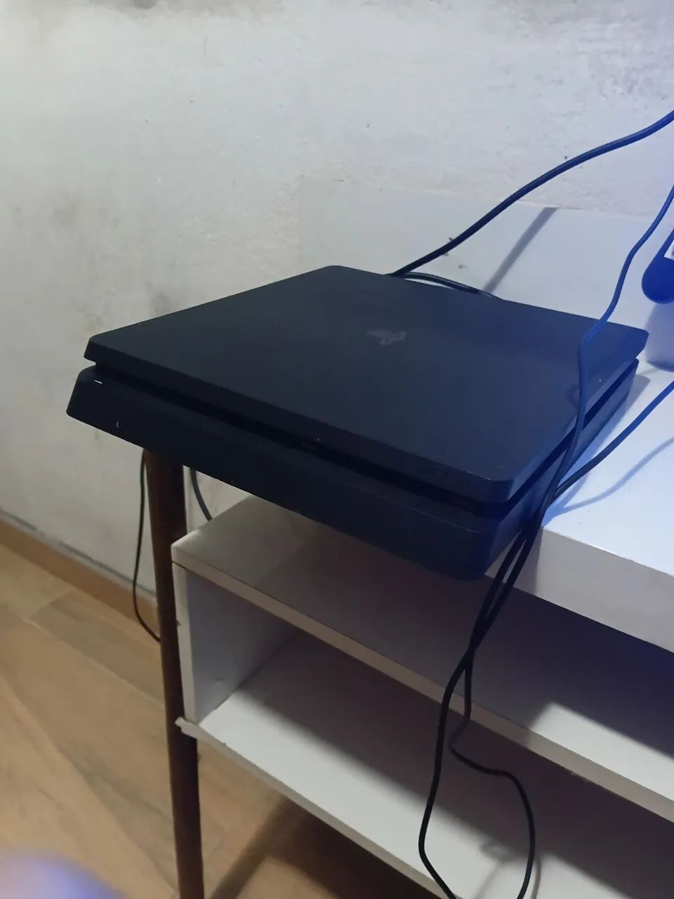 Ps4 ótimo estado. Mais 2 controles e jogos - Foto 3