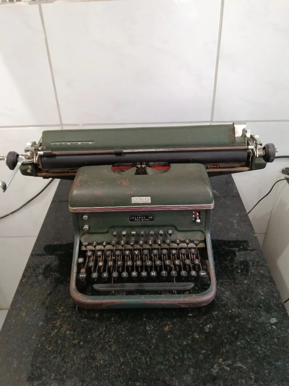 Máquina de datilografia antiga 