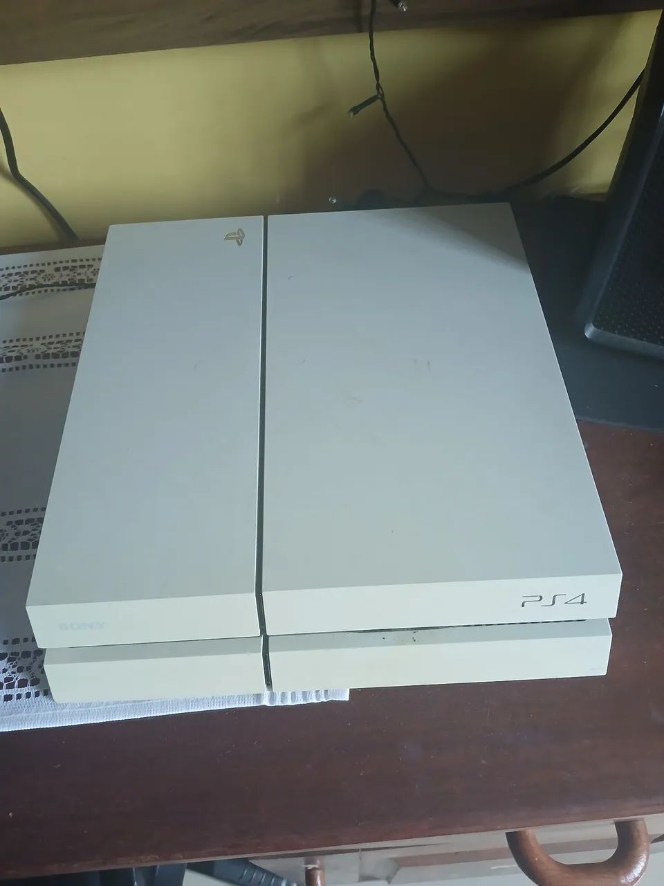 PS4 BRANCO 500GB - Foto 2