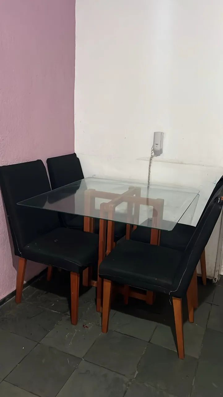 Mesa 4 cadeiras 