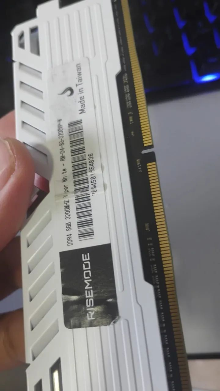 Pente de Memória Ram 8gb Rise mode funcionando normal