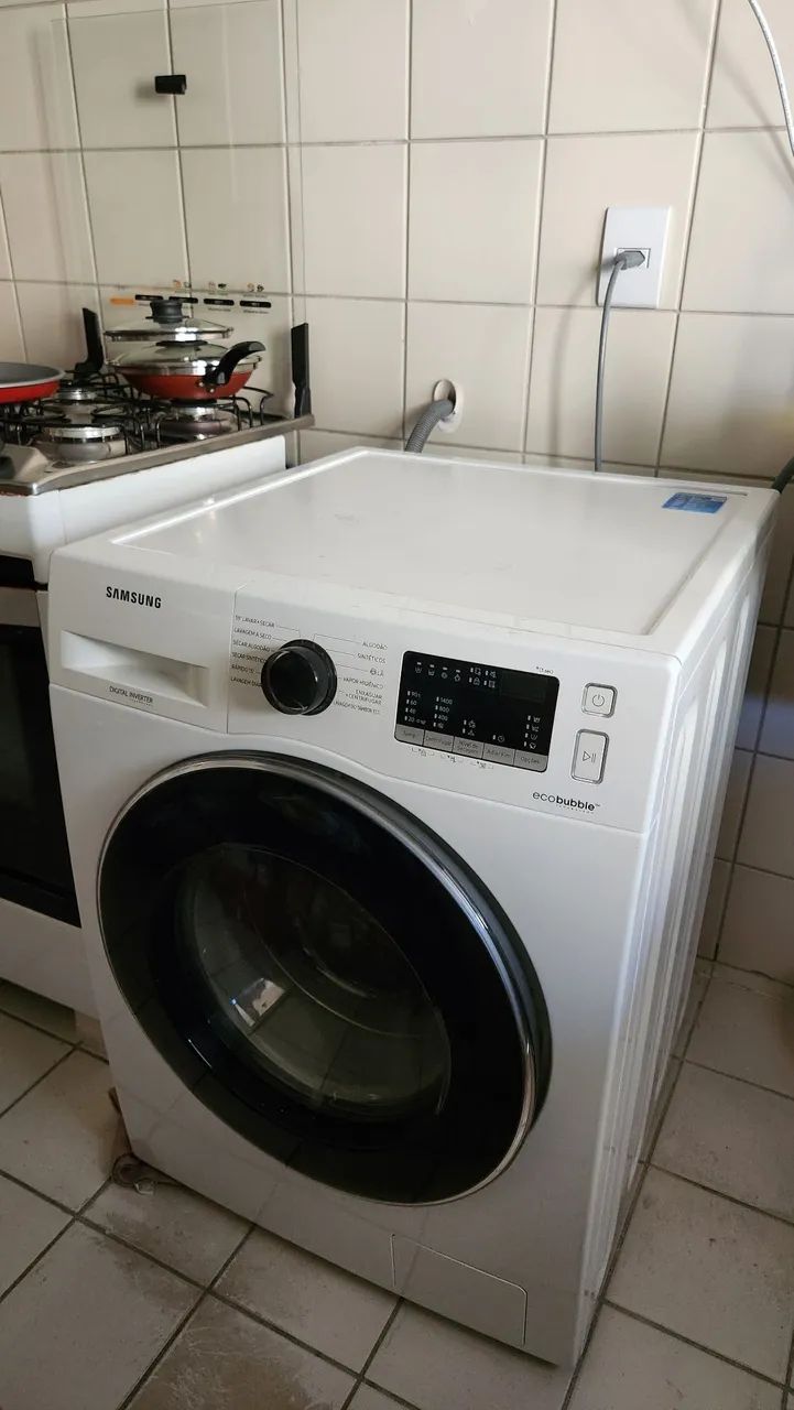 Máquina Samsung lava e seca