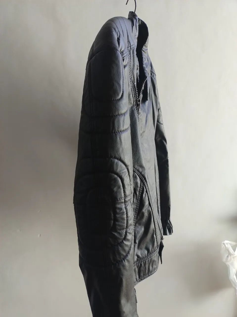 Blusa de motoqueiro em couro  - Foto 5
