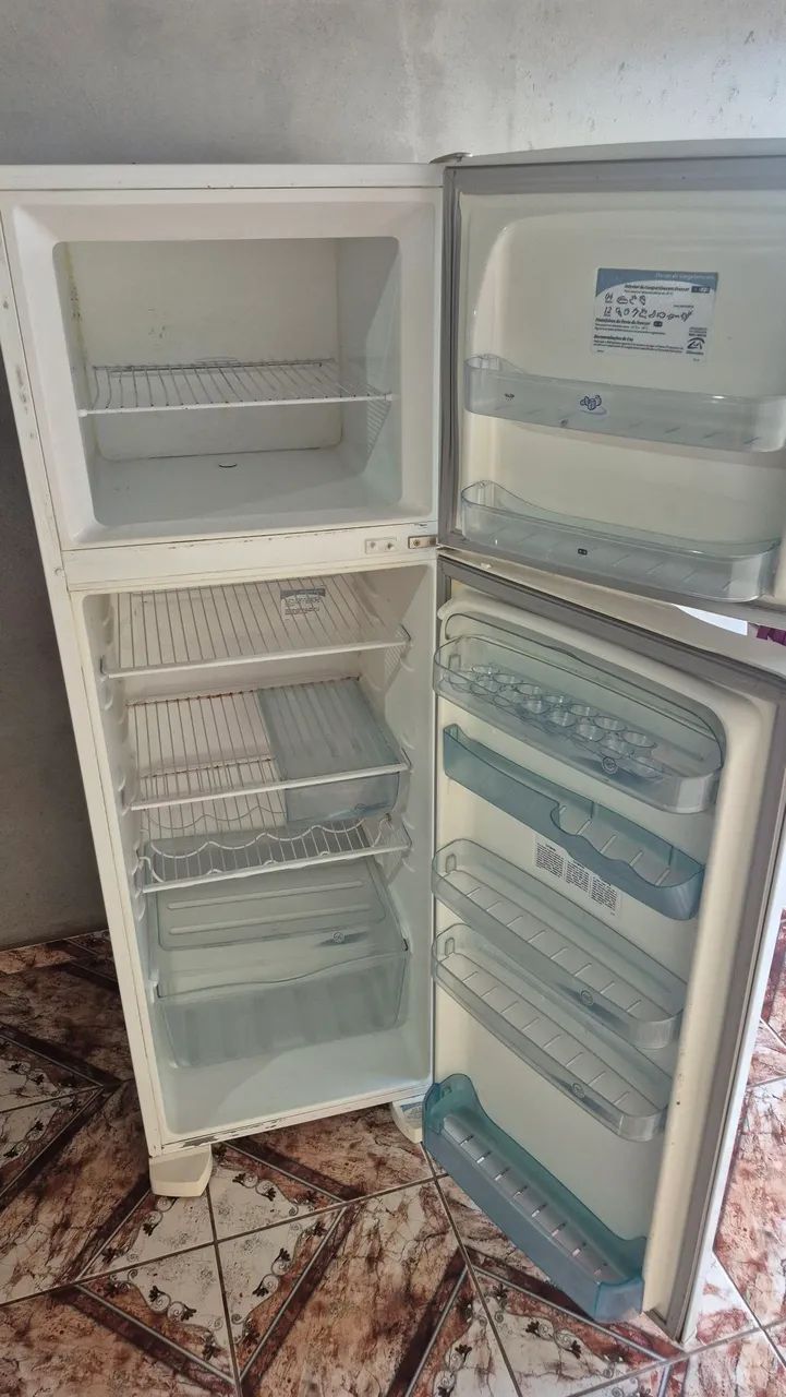 Geladeira Electrolux - Bom estado - Foto 5
