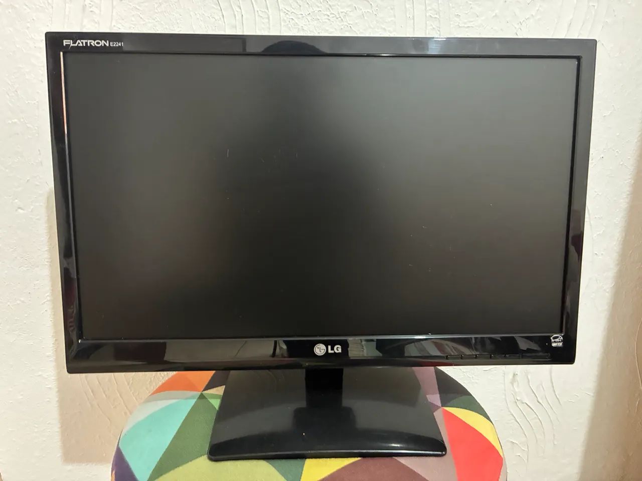 Monitor LG E2241  (Usado) - Foto 4