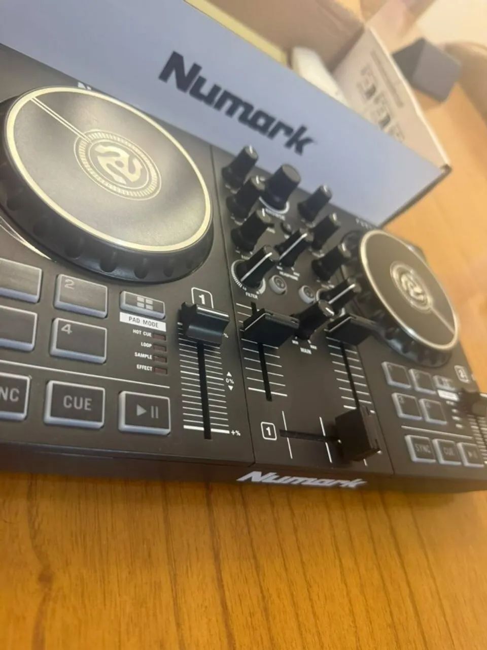 Controladora Numark Party Mix 2 - Excelente Estado - Foto 3