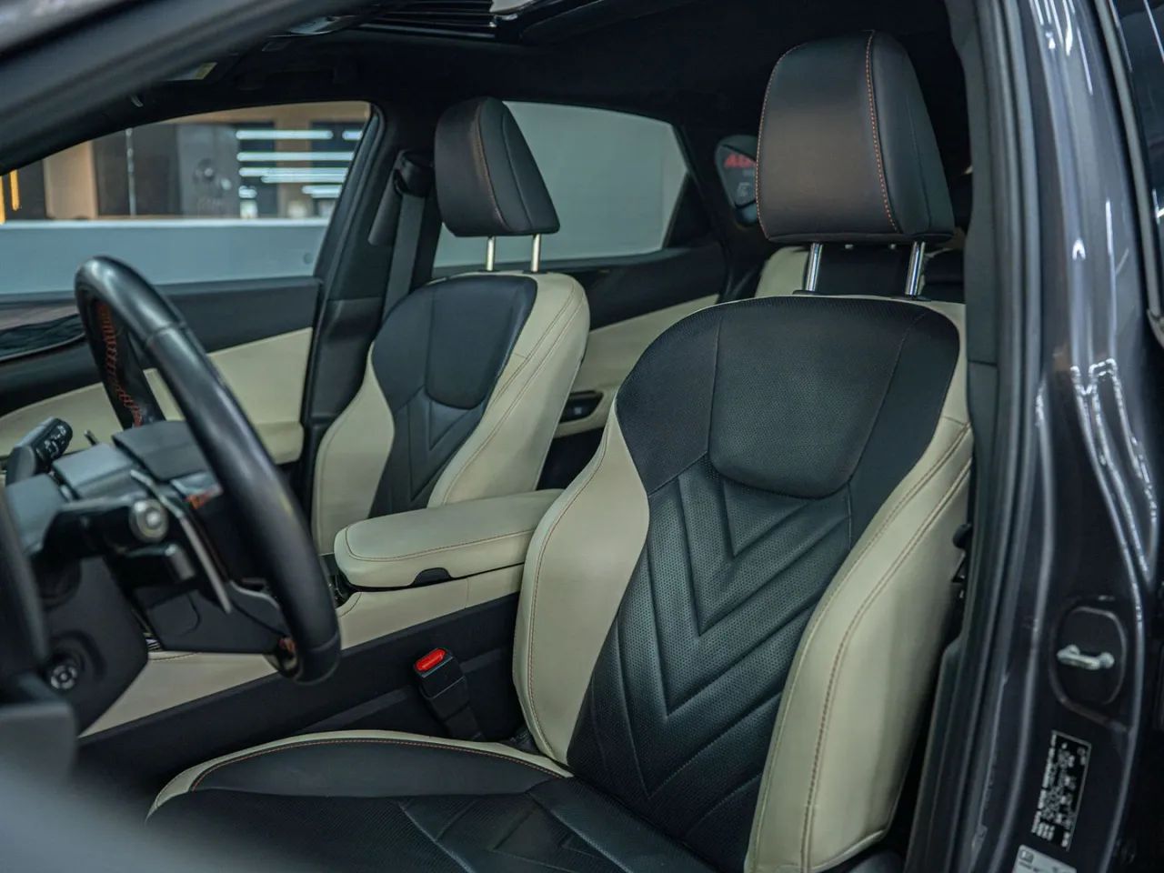 Lexus NX-350h Luxury 2.5 16V Aut. (hybrid), foto 7 de 17