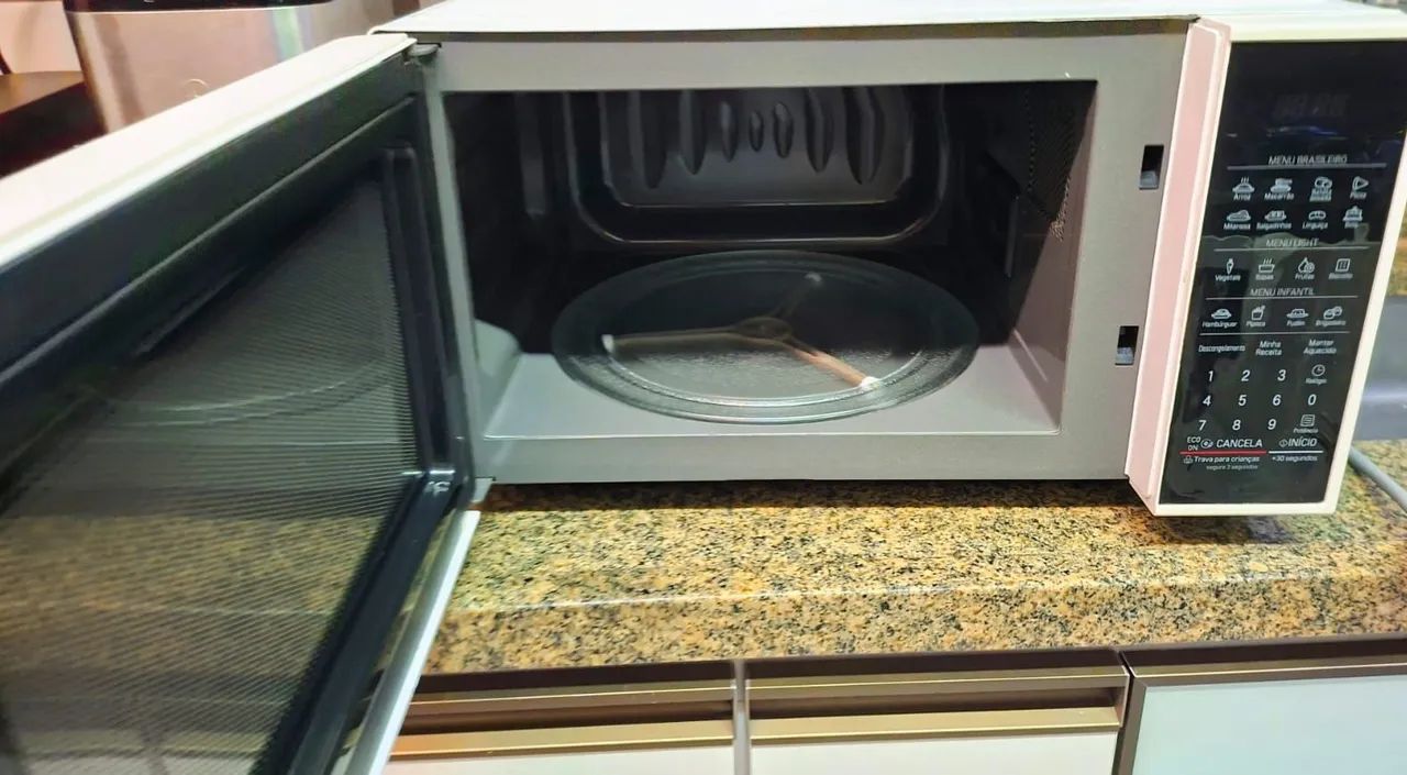Micro-ondas LG 30 LITROS - Foto 3