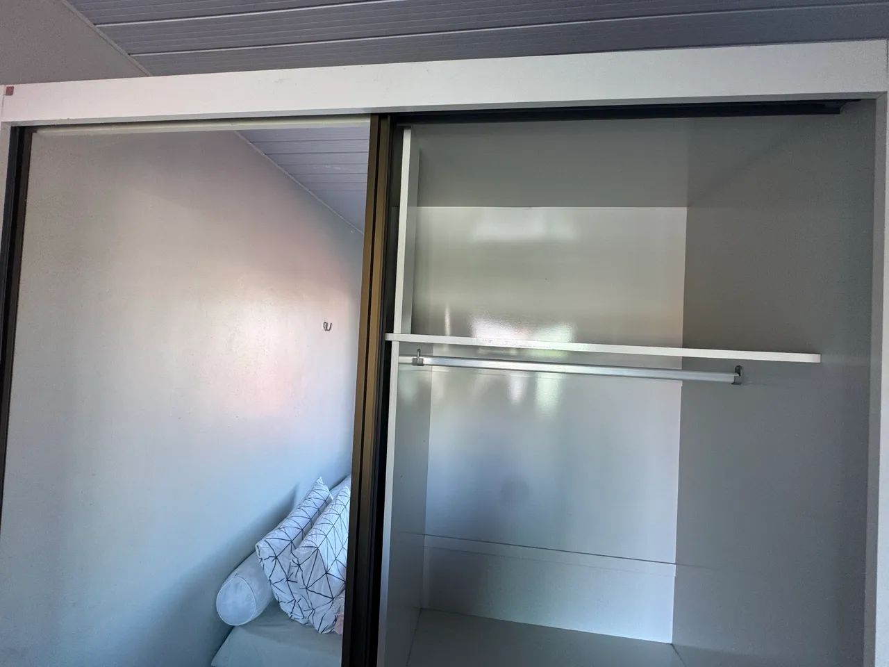 Guarda Roupa com espelho  - Foto 4