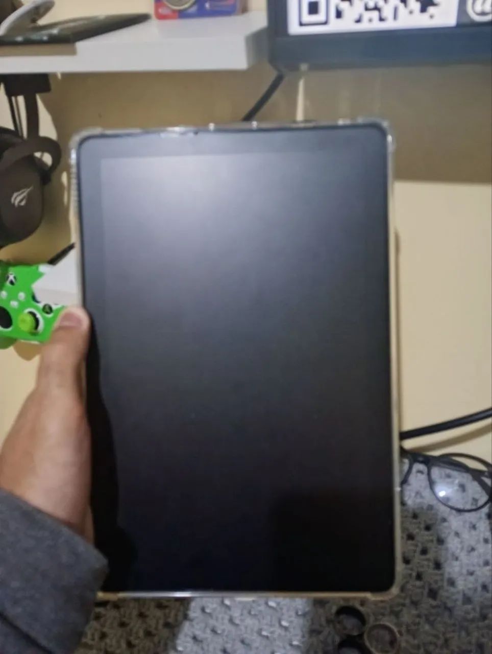 Tablet Amazon fire hd 10 + 2 capas, película fosca + suporte.