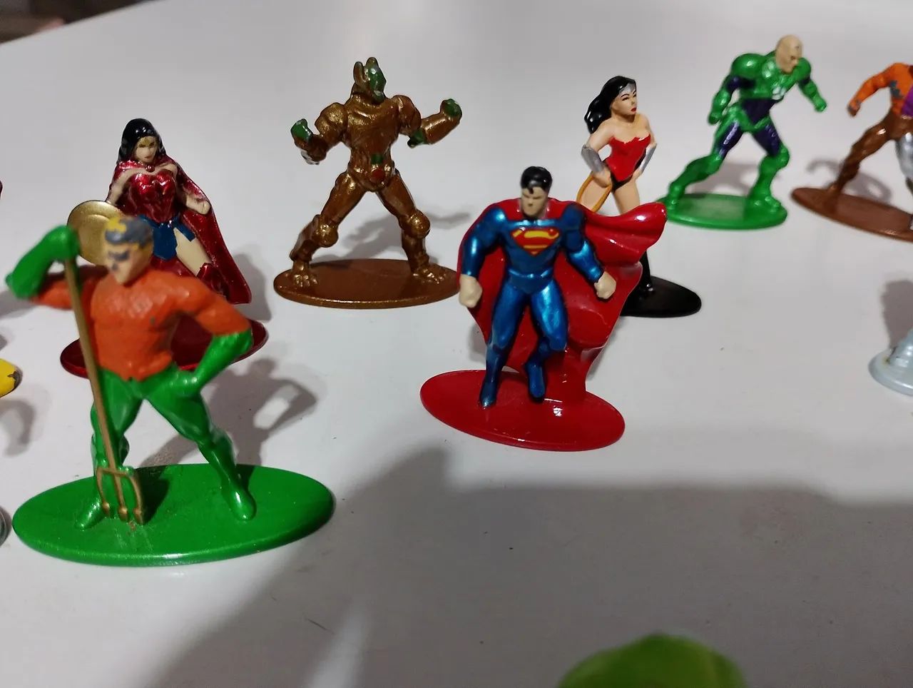 13 miniaturas DC comics - Foto 3