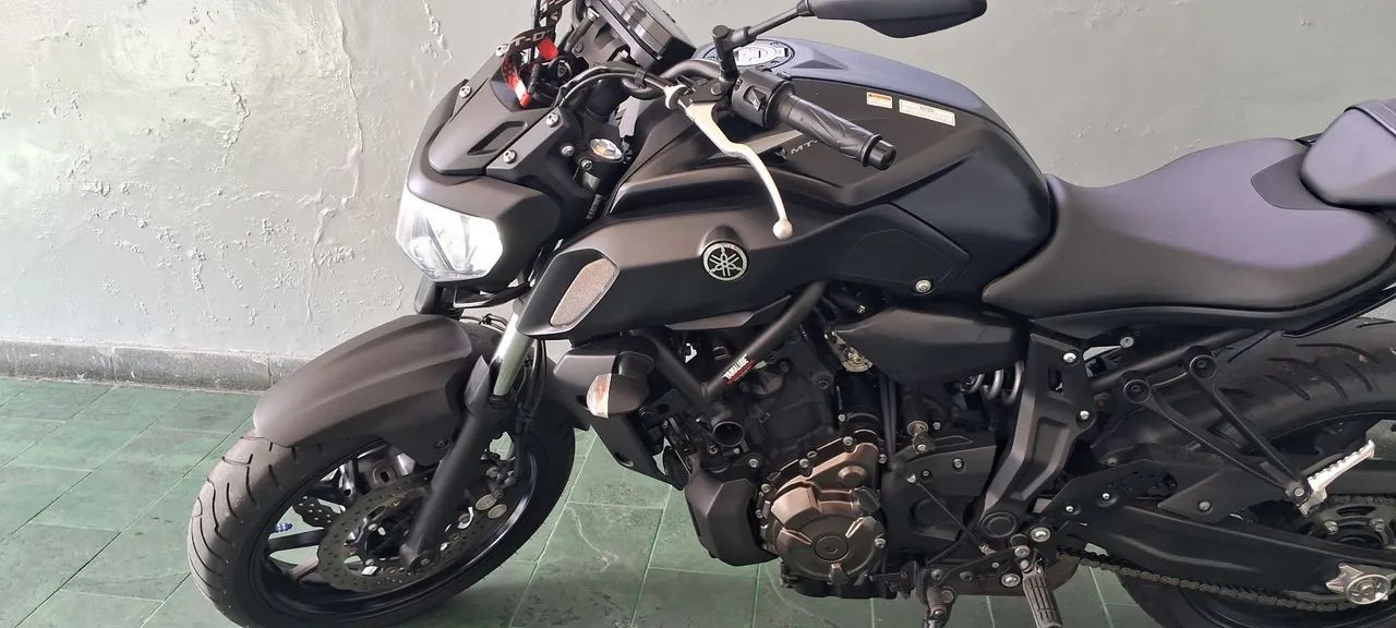  MT-07 ano 2024 com  2.800 km! - Foto 3