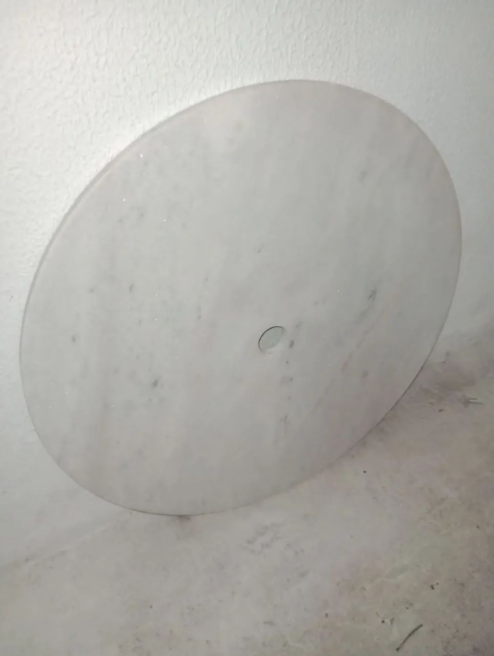 Mesa de mármore de fixar no chão 