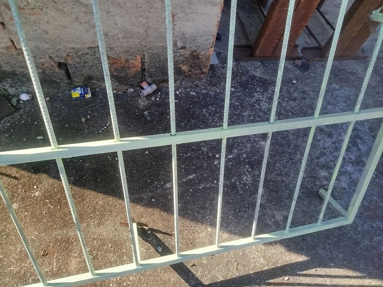 2 grades reforçadas para janela - Foto 4